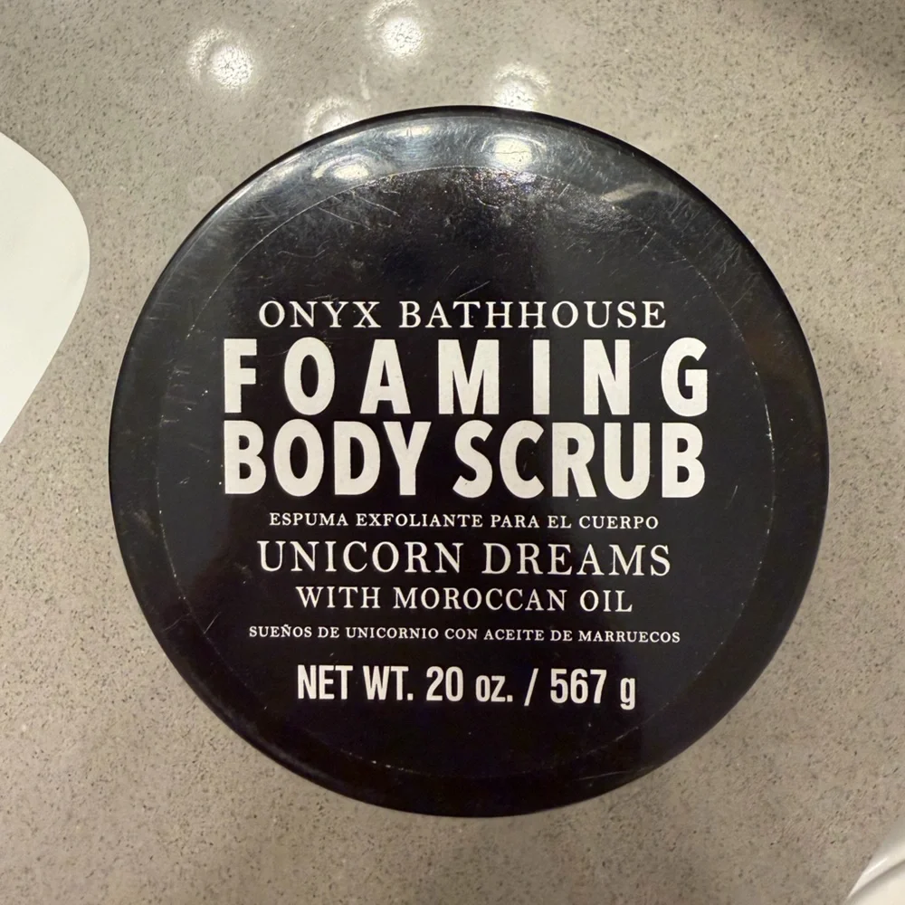 Onyx Bathhouse Unicorn Dreams Foaming Exfoliating Body Scrub Strawberry Kiwi